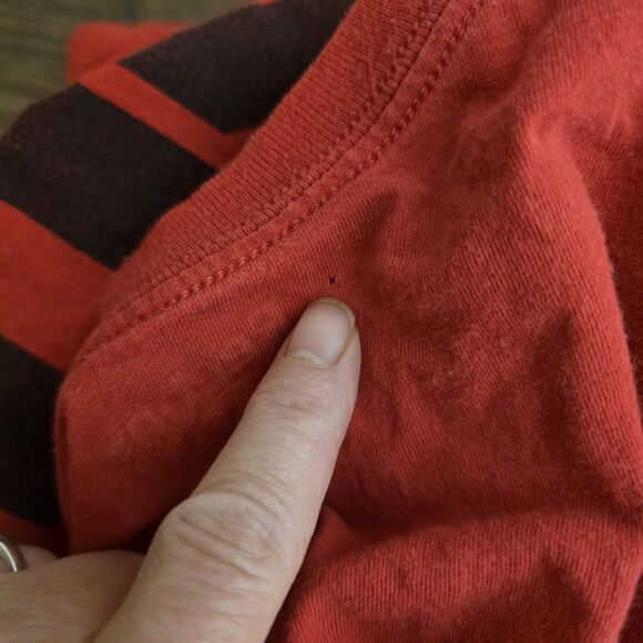 Chicago Blackhawks Our Cup 2015 Stanley Cup T-Shirt Men's Medium M Red FLAWED - Picture 7 of 7